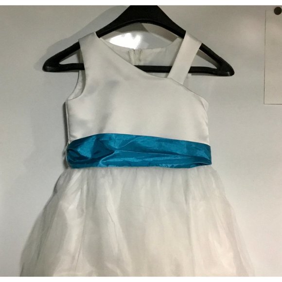 1st Communion/Flower Girl Dress-White W/Sash-Sz 7-Worn Once - Picture 3 of 12